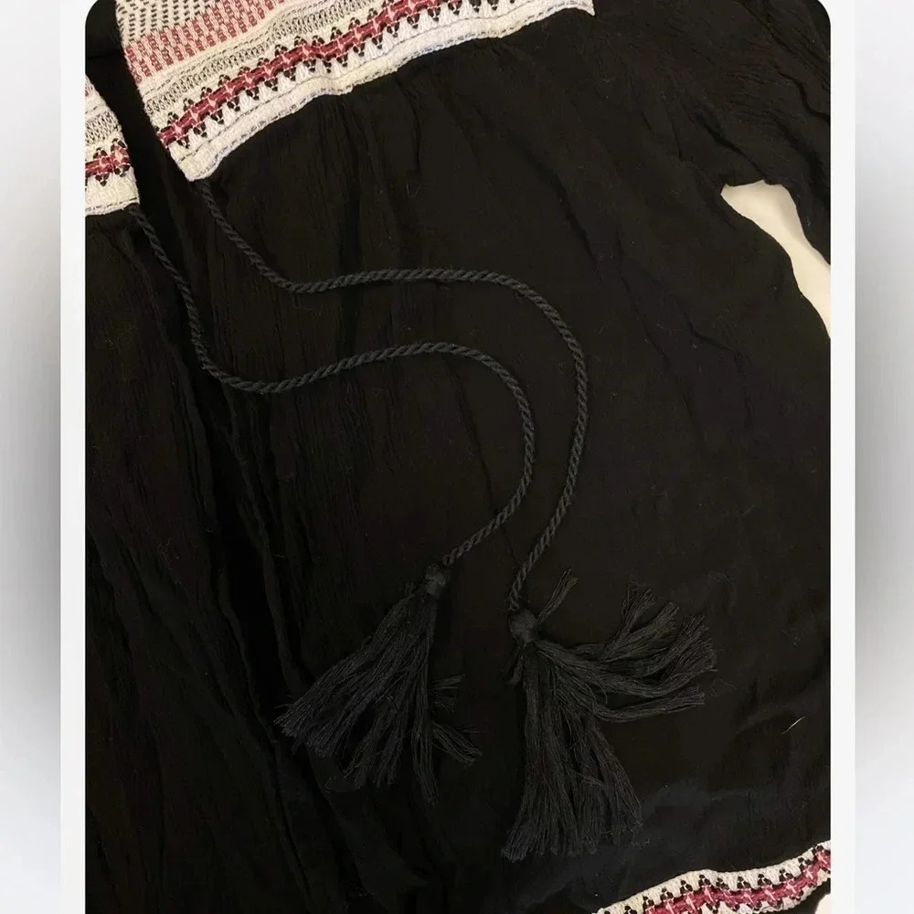 Love & Legend Open Tassel Tie Black Boho Top Size 20 - Picture 8 of 9